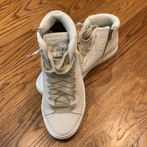 P448 Sneakers “star white zebra” size 39